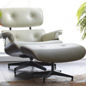 Poltrona e Puff Charles Eames - Tecido Sintético