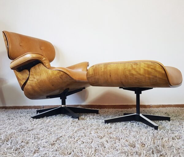Poltrona e Puff Charles Eames - Tecido Sintético - Image 12